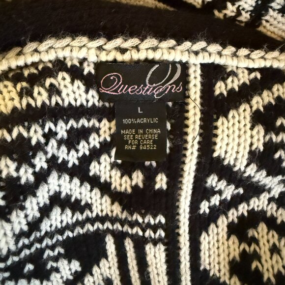 Questions Black & White Patterned Waterfall Sleeveless Cardigan Vest - Picture 10 of 10